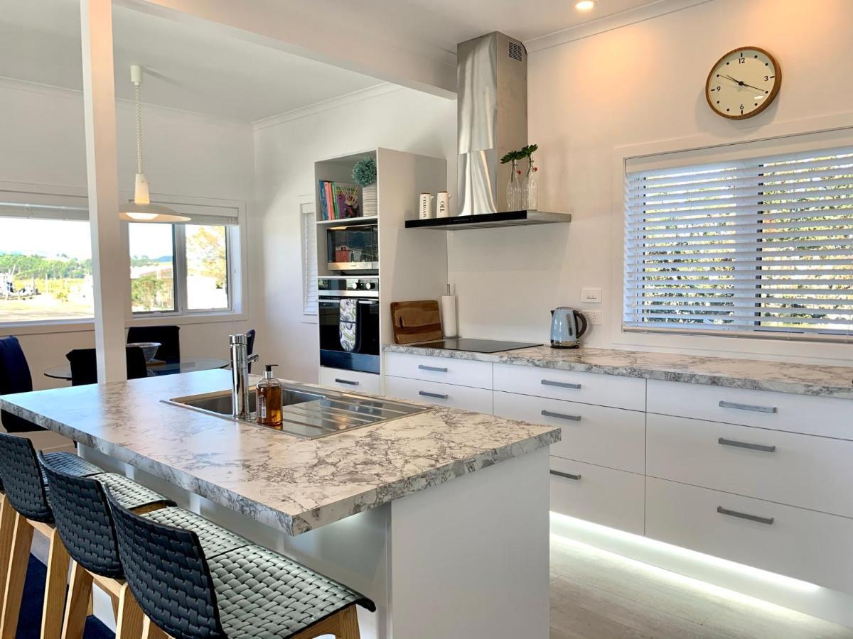 Coromandel Town Harbourside Cottage Luxury Accommodation Exterior foto